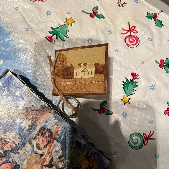 Round Top collection nativity print that feels like paint with a little sparkle - Picture 2 of 6